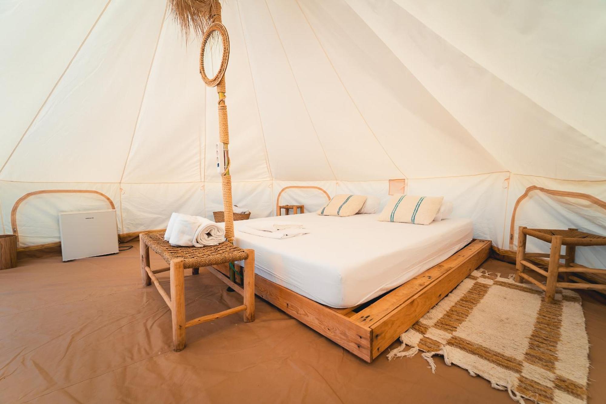 Camping Tres Estrellas Mediterraneo 奇尔切斯 外观 照片