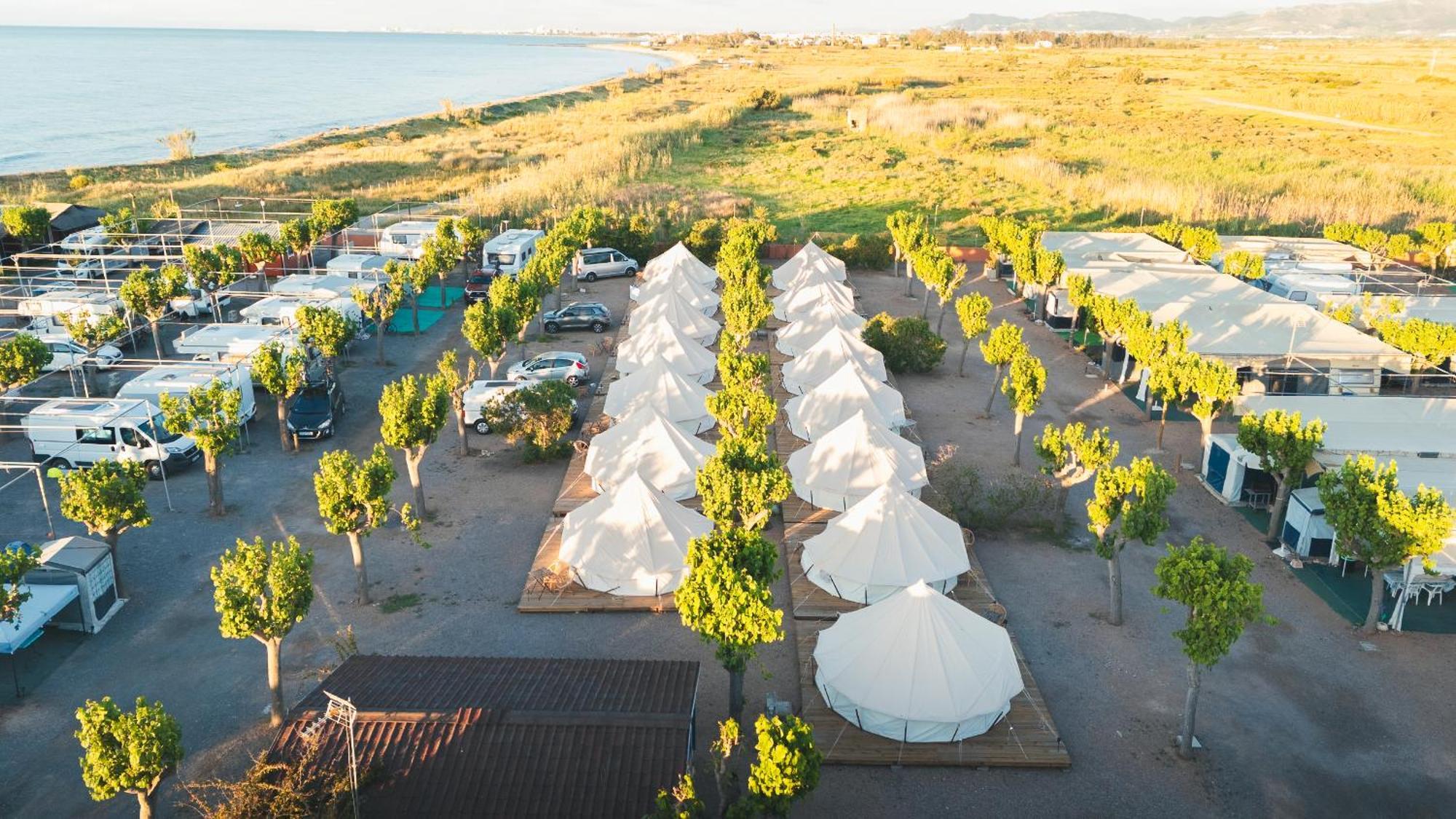 Camping Tres Estrellas Mediterraneo 奇尔切斯 外观 照片