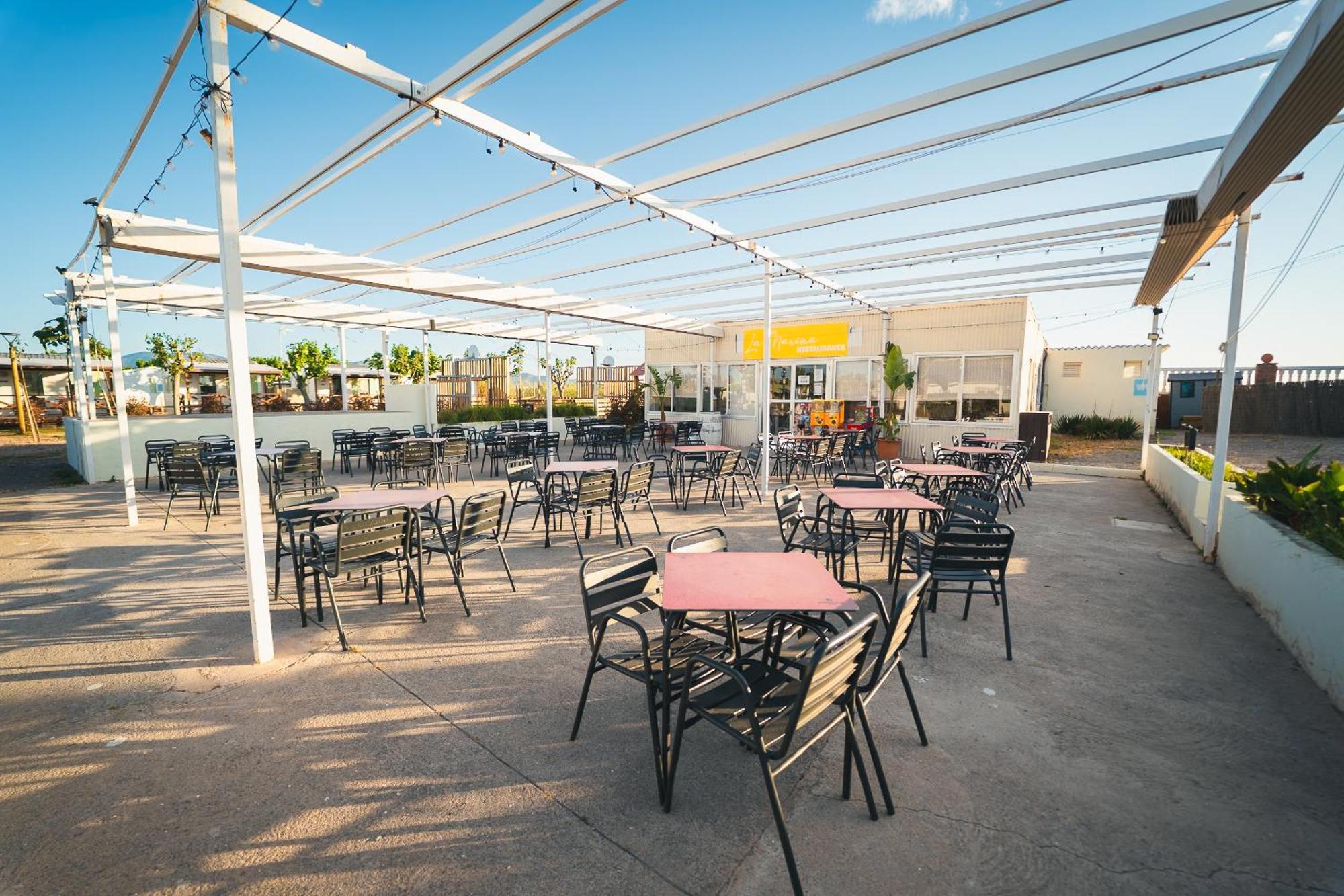 Camping Tres Estrellas Mediterraneo 奇尔切斯 外观 照片