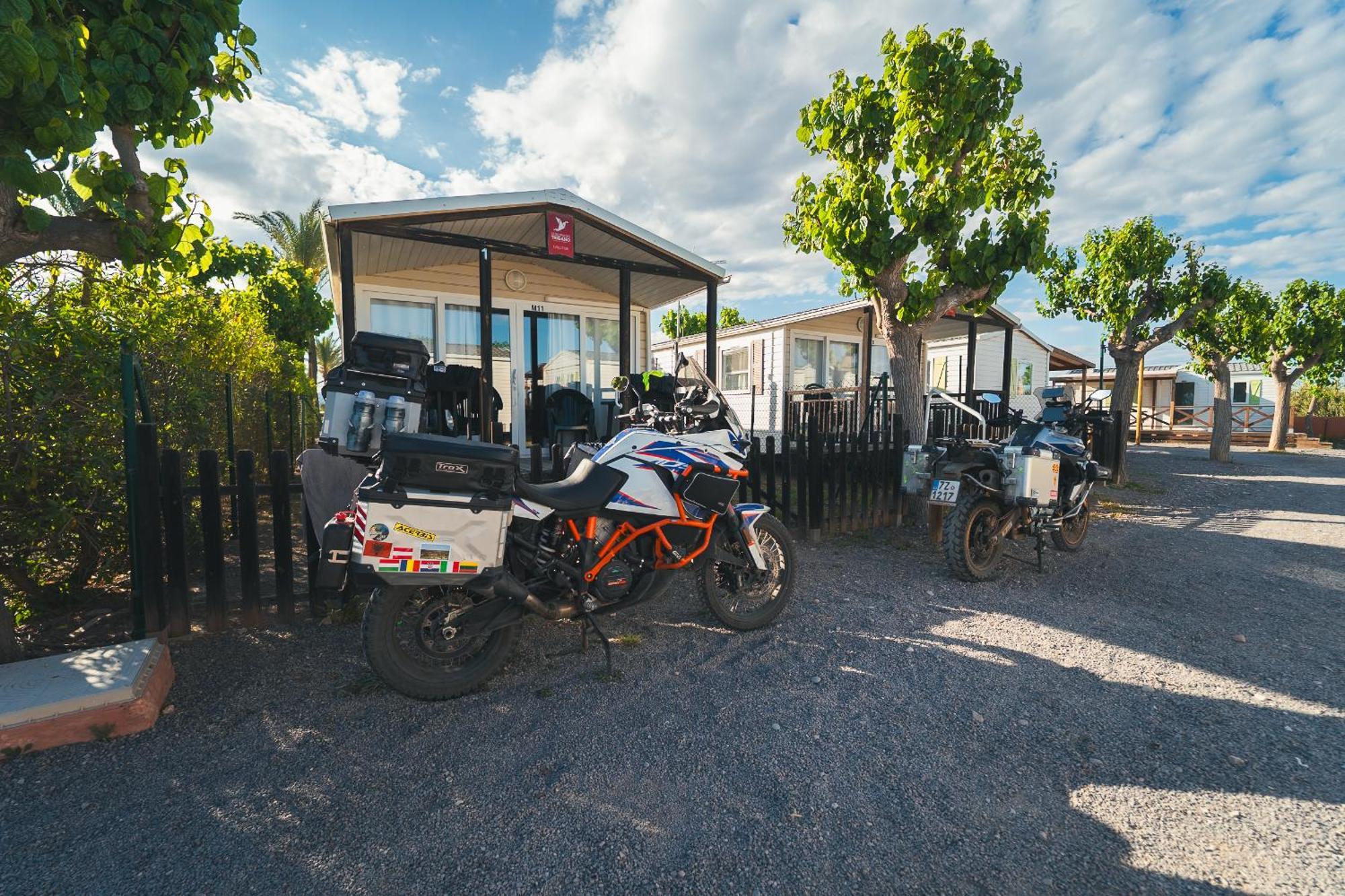 Camping Tres Estrellas Mediterraneo 奇尔切斯 外观 照片