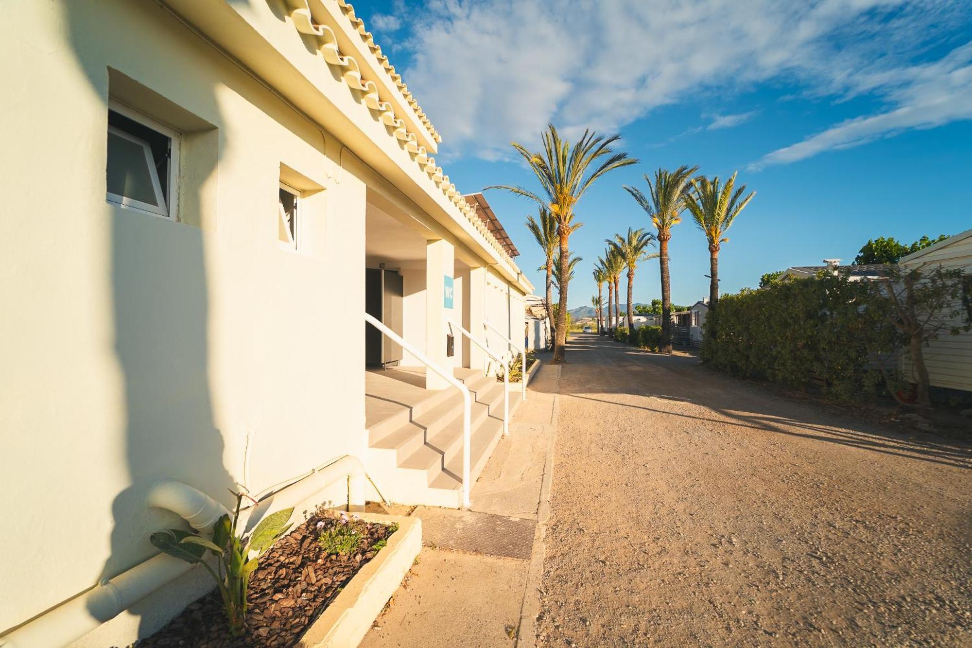Camping Tres Estrellas Mediterraneo 奇尔切斯 外观 照片