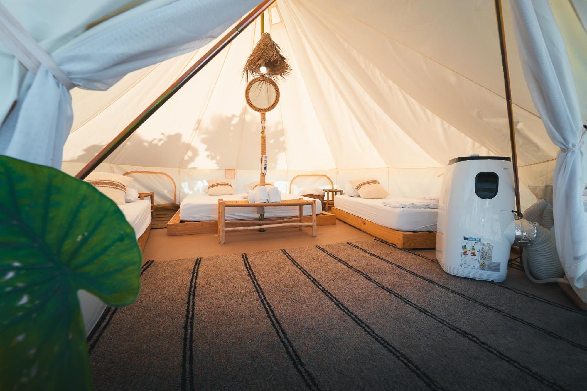 Camping Tres Estrellas Mediterraneo 奇尔切斯 外观 照片